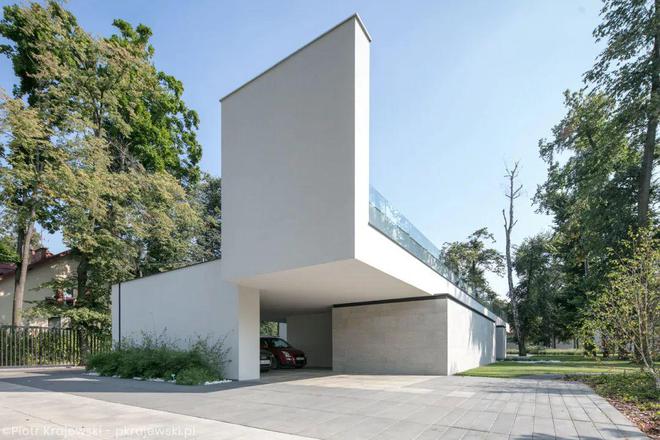 博鱼官方网站LONG HOUSE：狭长地块上确当代美学之居(图7)